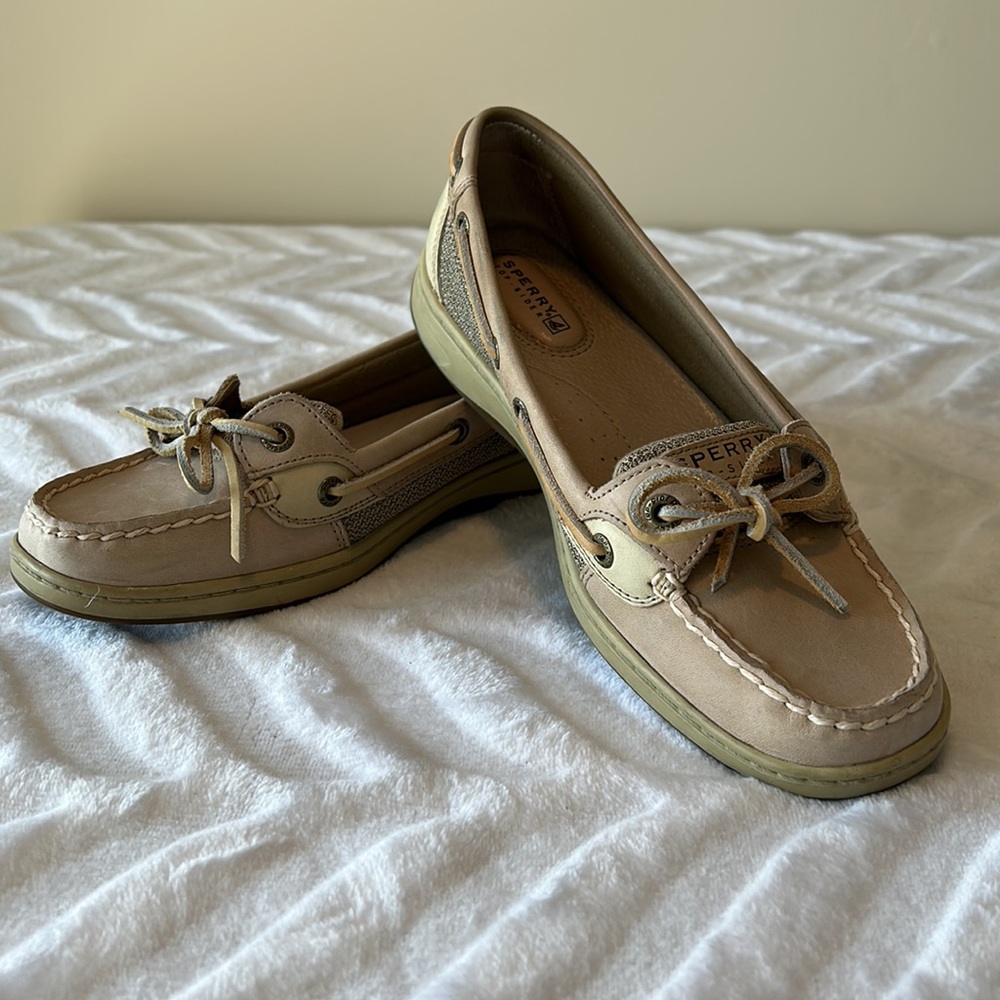 Sperry Shoes - Picture 5 of 9